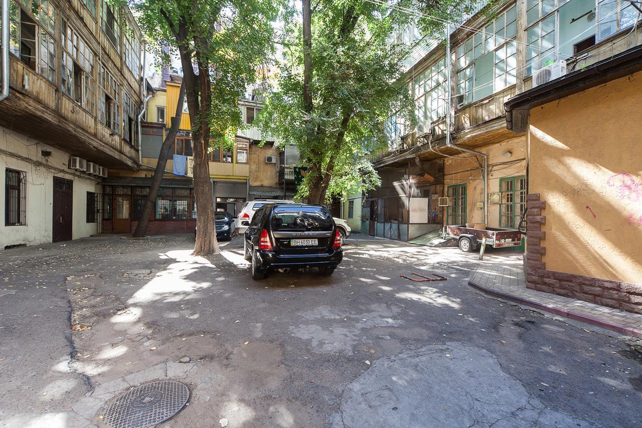 オデッサGoodrest On Deribasovska 19アパートメント エクステリア 写真